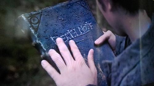 /p/ao6pgrk/20170917-sd-deathnote.jpg